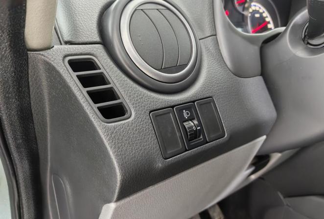 Suzuki SX4 I (Classic) Рестайлинг с пробегом 2011 года, цена 660 000 рублей, 209943 км, хэтчбек, Автокод Объявления