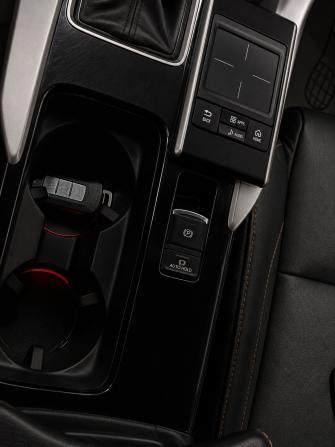 Mitsubishi Eclipse Cross I с пробегом 2019 года, цена 1 990 000 рублей, 210924 км, внедорожник, Автокод Объявления