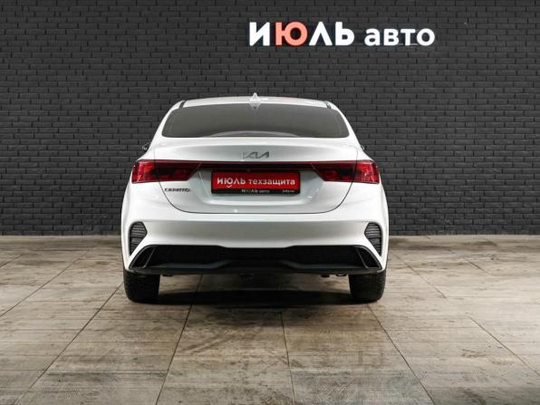 Kia Cerato IV Рестайлинг с пробегом 2022 года, цена 2 550 000 рублей, 39036 км, седан, Автокод Объявления