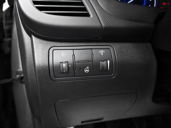 Hyundai Solaris I Рестайлинг с пробегом 2014 года, цена 945 000 рублей, 114304 км, хэтчбек, Автокод Объявления
