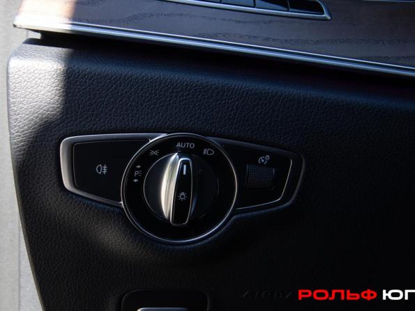 Mercedes-Benz E-Класс V (W213 S213 C238) Рестайлинг с пробегом 2020 года, цена 3 851 793 рубля, 114929 км, седан, Автокод Объявления