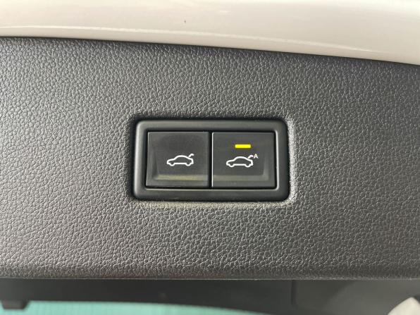 Volkswagen Tiguan II с пробегом 2018 года, цена 1 847 000 рублей, 193192 км, внедорожник, Автокод Объявления