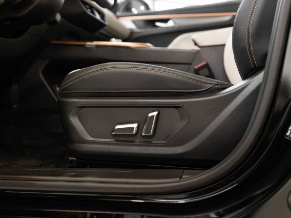 Haval Jolion I Рестайлинг с пробегом 2025 года, цена 2 430 000 рублей, 3040 км, внедорожник, Автокод Объявления