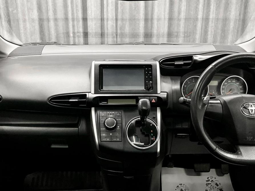 Toyota Wish II Красноярск  - изображение 12