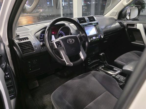 Toyota Land Cruiser Prado 150 Series Рестайлинг 1 с пробегом 2014 года, цена 3 250 000 рублей, 229534 км, внедорожник, Автокод Объявления