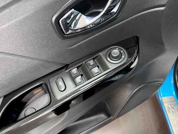 Renault Kaptur I с пробегом 2016 года, цена 1 195 000 рублей, 149547 км, внедорожник, Автокод Объявления