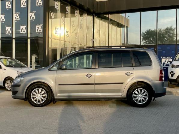 Volkswagen Touran I Рестайлинг с пробегом 2008 года, цена 840 000 рублей, 242179 км, компактвэн, Автокод Объявления