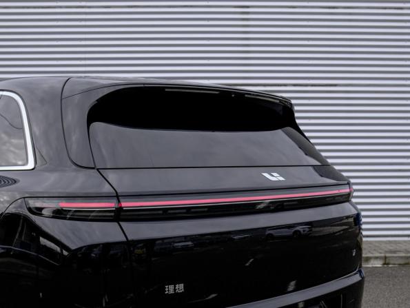Li Auto (Lixiang) L7 I с пробегом 2023 года, цена 5 649 000 рублей, 26282 км, внедорожник, Автокод Объявления
