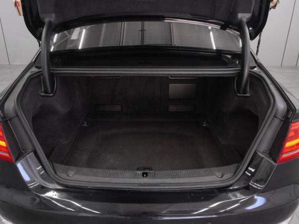 Audi A8 III (D4) с пробегом 2013 года, цена 1 649 000 рублей, 291836 км, седан, Автокод Объявления