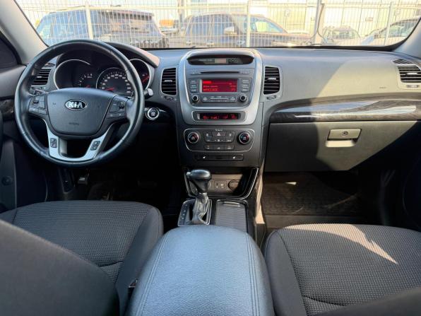 Kia Sorento II Рестайлинг с пробегом 2017 года, цена 2 300 000 рублей, 51000 км, внедорожник, Автокод Объявления