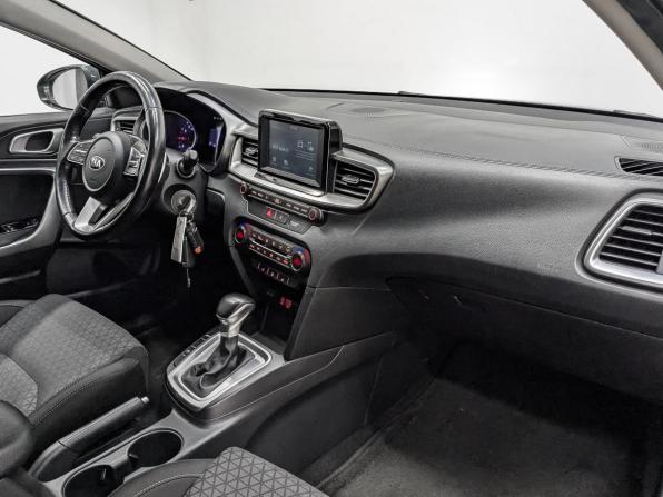 Kia Ceed III с пробегом 2019 года, цена 1 620 000 рублей, 119055 км, хэтчбек, Автокод Объявления