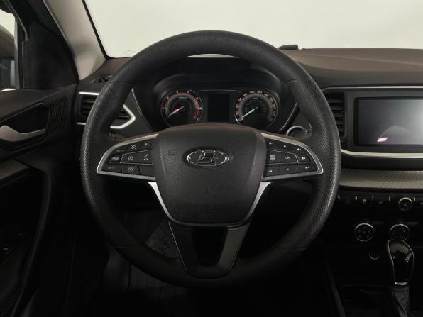 Lada (ВАЗ) Vesta I Рестайлинг (NG) с пробегом 2024 года, цена 1 439 000 рублей, 20000 км, седан, Автокод Объявления