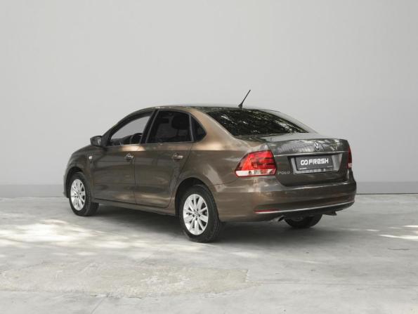 Volkswagen Polo V Рестайлинг с пробегом 2015 года, цена 1 229 000 рублей, 77236 км, седан, Автокод Объявления