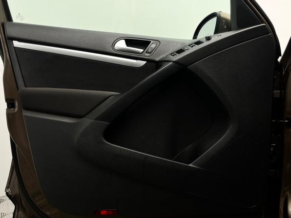 Volkswagen Tiguan I Рестайлинг с пробегом 2014 года, цена 1 245 000 рублей, 161305 км, внедорожник, Автокод Объявления