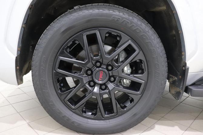 Toyota Sequoia III с пробегом 2023 года, цена 9 150 000 рублей, 60289 км, внедорожник, Автокод Объявления