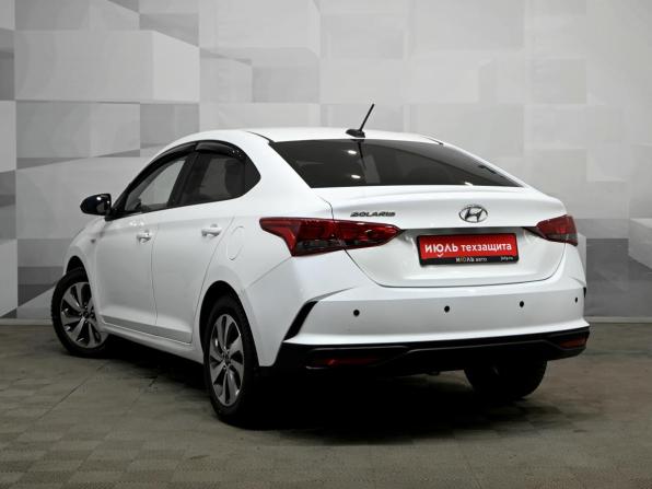 Hyundai Solaris II Рестайлинг с пробегом 2021 года, цена 1 490 000 рублей, 62595 км, седан, Автокод Объявления
