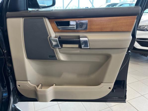 Land Rover Discovery IV Рестайлинг с пробегом 2014 года, цена 2 565 000 рублей, 194670 км, внедорожник, Автокод Объявления