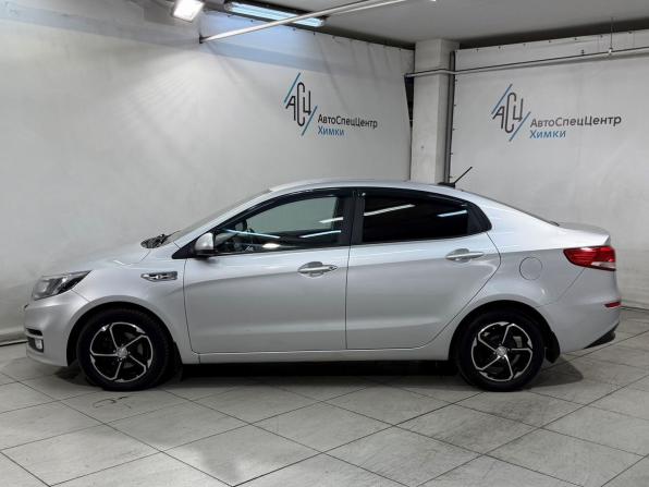 Kia Rio III Рестайлинг с пробегом 2017 года, цена 1 179 800 рублей, 105000 км, седан, Автокод Объявления