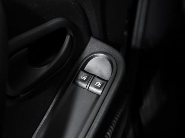 Renault Duster I Рестайлинг с пробегом 2018 года, цена 899 000 рублей, 185607 км, внедорожник, Автокод Объявления