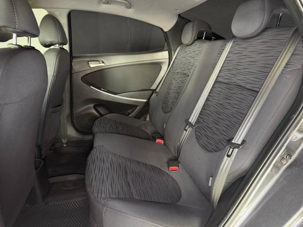 Hyundai Solaris I Рестайлинг с пробегом 2015 года, цена 960 000 рублей, 185938 км, седан, Автокод Объявления