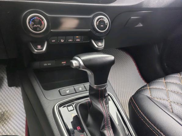 Kia Rio IV Рестайлинг с пробегом 2020 года, цена 1 315 000 рублей, 153936 км, седан, Автокод Объявления