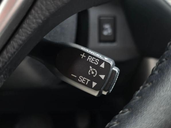 Toyota RAV4 IV (XA40) Рестайлинг с пробегом 2018 года, цена 2 235 000 рублей, 117001 км, внедорожник, Автокод Объявления