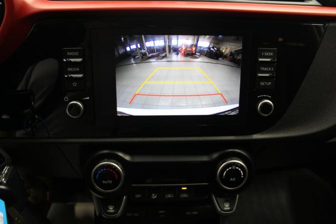 Kia Rio IV Рестайлинг с пробегом 2021 года, цена 1 549 000 рублей, 251464 км, хэтчбек, Автокод Объявления