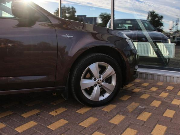 Skoda Octavia III (A7) Рестайлинг с пробегом 2019 года, цена 1 770 000 рублей, 138763 км, лифтбек, Автокод Объявления