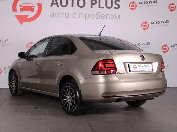 Volkswagen Polo V Рестайлинг с пробегом 2016 года, цена 970 000 рублей, 265000 км, седан, Автокод Объявления