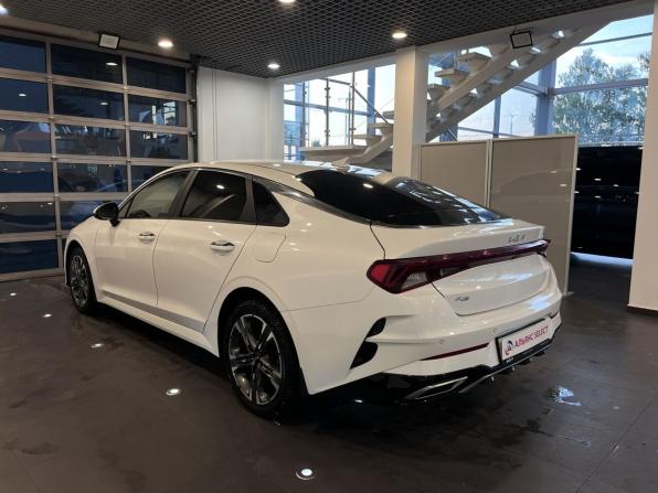 Kia K5 III с пробегом 2022 года, цена 2 070 000 рублей, 184442 км, седан, Автокод Объявления