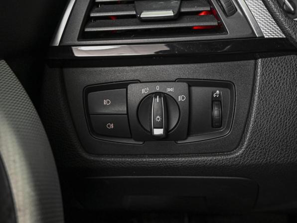 BMW 3 серии VI (F3x) Рестайлинг с пробегом 2017 года, цена 2 356 880 рублей, 185200 км, седан, Автокод Объявления