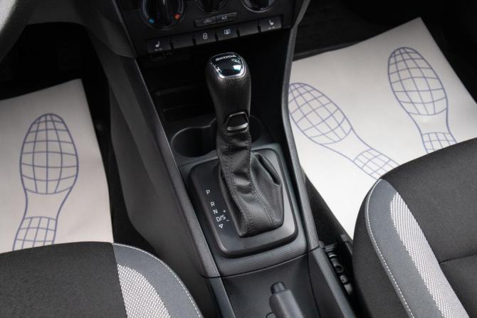 Skoda Rapid I Рестайлинг с пробегом 2019 года, цена 1 299 000 рублей, 119000 км, лифтбек, Автокод Объявления