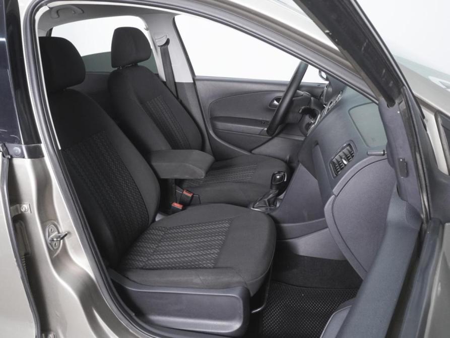 Volkswagen Polo V Рестайлинг Ростов-на-Дону  - изображение 8