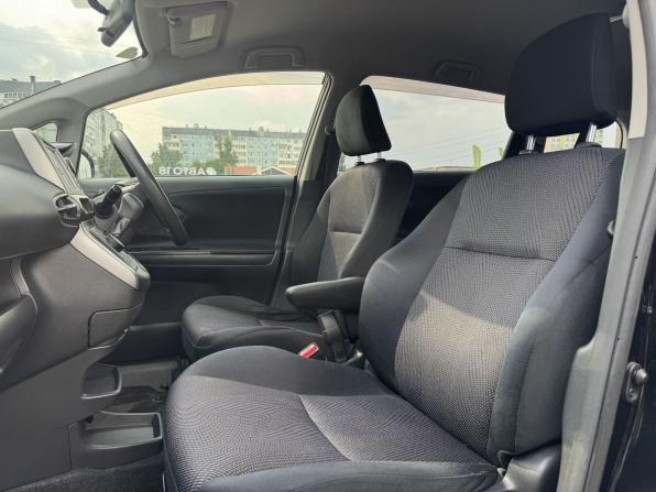 Toyota Wish II Рестайлинг с пробегом 2012 года, цена 1 159 000 рублей, 261257 км, минивэн, Автокод Объявления