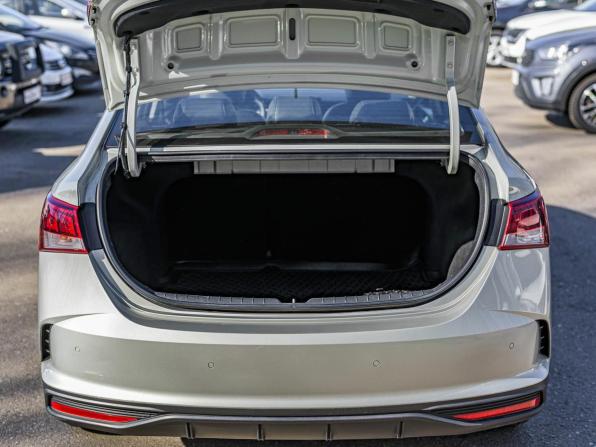 Hyundai Solaris II Рестайлинг с пробегом 2020 года, цена 1 430 000 рублей, 124026 км, седан, Автокод Объявления
