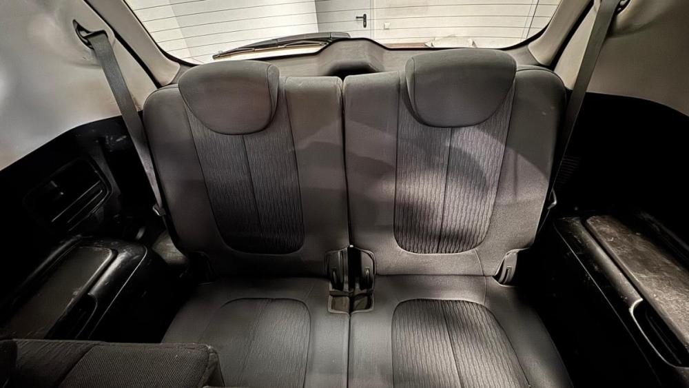 Kia Carens II (UN) Киров  - изображение 9