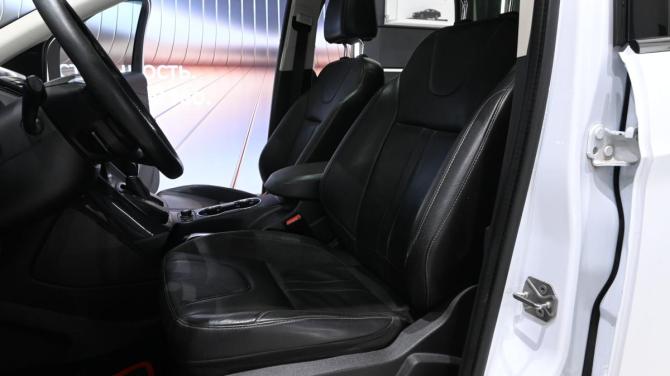 Ford Kuga II с пробегом 2013 года, цена 1 125 000 рублей, 156290 км, внедорожник, Автокод Объявления