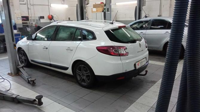Renault Megane III с пробегом 2010 года, цена 699 000 рублей, 141226 км, хэтчбек, Автокод Объявления