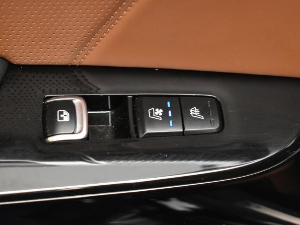Kia Mohave I Рестайлинг 2 с пробегом 2022 года, цена 5 680 000 рублей, 20795 км, внедорожник, Автокод Объявления