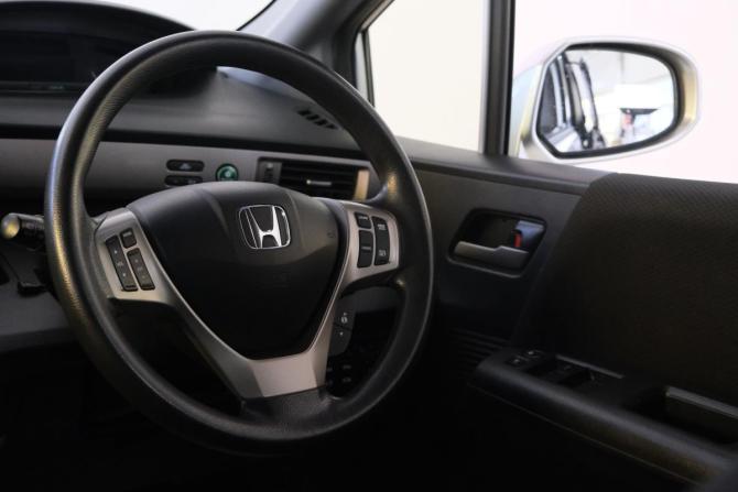Honda Freed I Рестайлинг с пробегом 2012 года, цена 1 159 000 рублей, 146000 км, компактвэн, Автокод Объявления