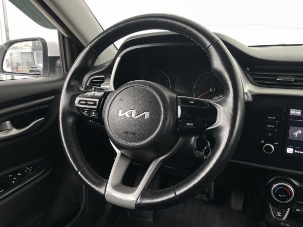 Kia Rio IV Рестайлинг с пробегом 2021 года, цена 1 558 000 рублей, 196661 км, хэтчбек, Автокод Объявления