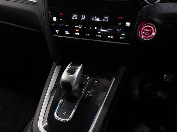 Honda Shuttle II с пробегом 2018 года, цена 1 346 000 рублей, 117000 км, универсал, Автокод Объявления