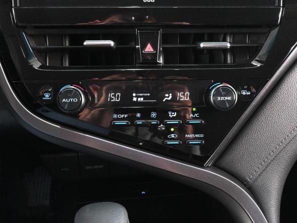 Toyota Camry VIII (XV70) Рестайлинг с пробегом 2021 года, цена 3 399 000 рублей, 88726 км, седан, Автокод Объявления
