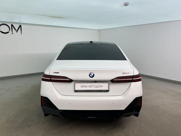 BMW 5 серии VIII (G60/G61/G68) с пробегом 2023 года, цена 7 770 000 рублей, 12800 км, седан, Автокод Объявления