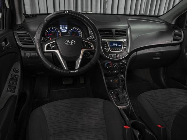 Hyundai Solaris I Рестайлинг с пробегом 2015 года, цена 1 050 000 рублей, 210396 км, седан, Автокод Объявления