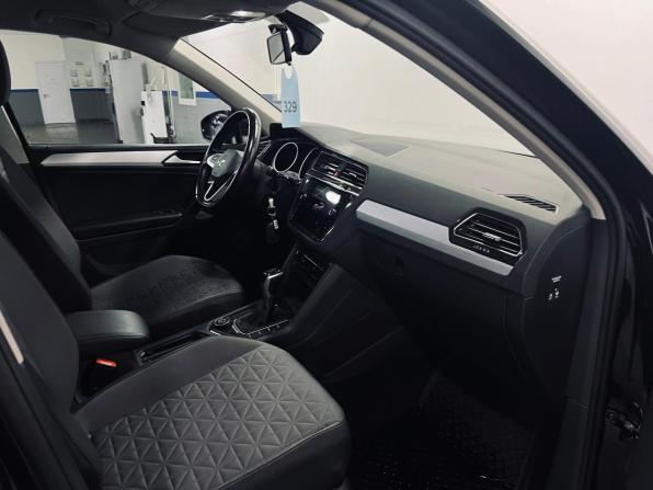 Volkswagen Tiguan II Рестайлинг с пробегом 2022 года, цена 3 150 000 рублей, 54805 км, внедорожник, Автокод Объявления