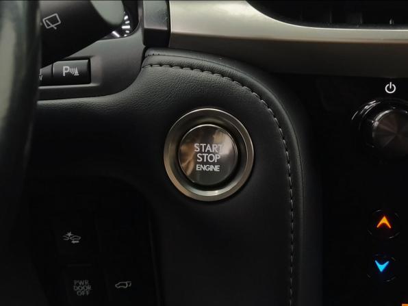 Lexus LX III Рестайлинг 2 с пробегом 2020 года, цена 9 020 000 рублей, 111230 км, внедорожник, Автокод Объявления