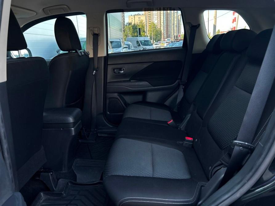 Mitsubishi Outlander III Рестайлинг 2 Санкт-Петербург  - изображение 10