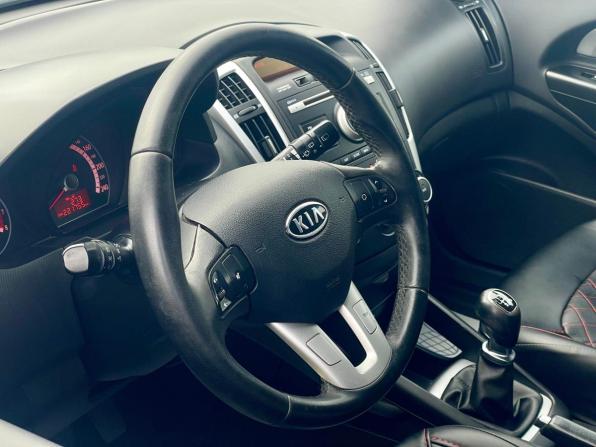 Kia Ceed I Рестайлинг с пробегом 2011 года, цена 470 000 рублей, 221755 км, хэтчбек, Автокод Объявления