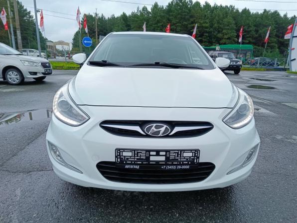 Hyundai Solaris I Рестайлинг с пробегом 2014 года, цена 849 995 рублей, 121332 км, хэтчбек, Автокод Объявления